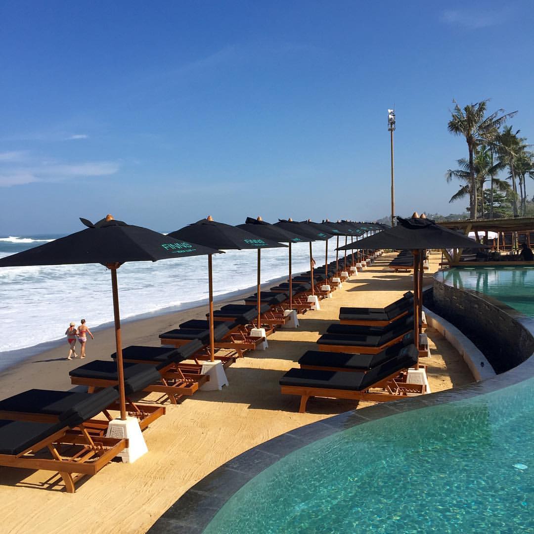  Finns  Beach Club Bali  Review Bali  Gates of Heaven